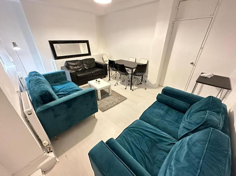 3 Bedroom Flat Kings Cross ロンドン エクステリア 写真