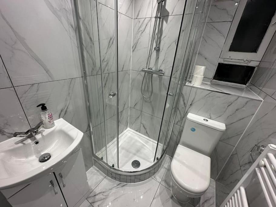 3 Bedroom Flat Kings Cross ロンドン エクステリア 写真