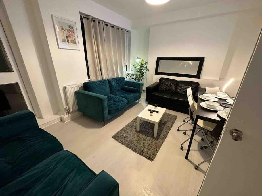 3 Bedroom Flat Kings Cross ロンドン エクステリア 写真