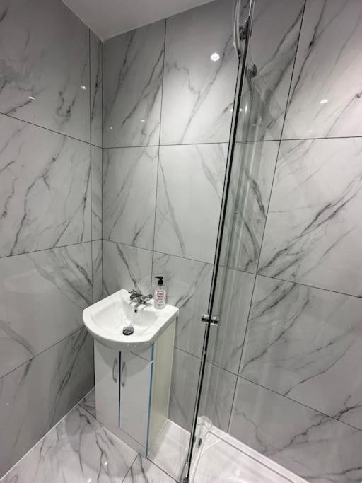 3 Bedroom Flat Kings Cross ロンドン エクステリア 写真